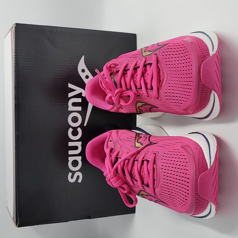 BRAND NEW W11/M9.5 Saucony Endorphin Speed 3, Prospect Quartz Rose